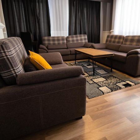 Cedartree Prishtina Lejlighed Pristina Eksteriør billede