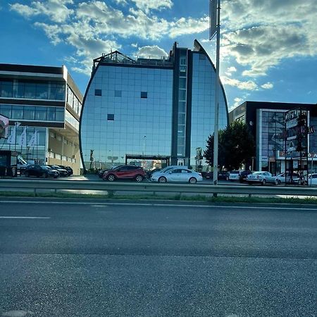 Cedartree Prishtina Lejlighed Pristina Eksteriør billede