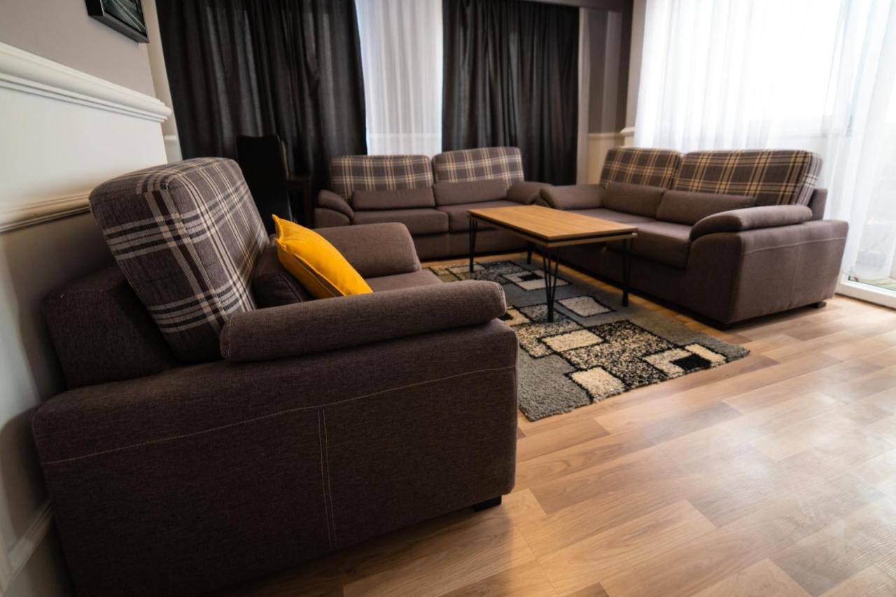 Cedartree Prishtina Lejlighed Pristina Eksteriør billede