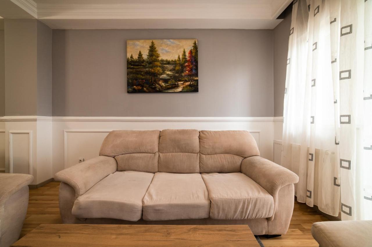 Cedartree Prishtina Lejlighed Pristina Eksteriør billede