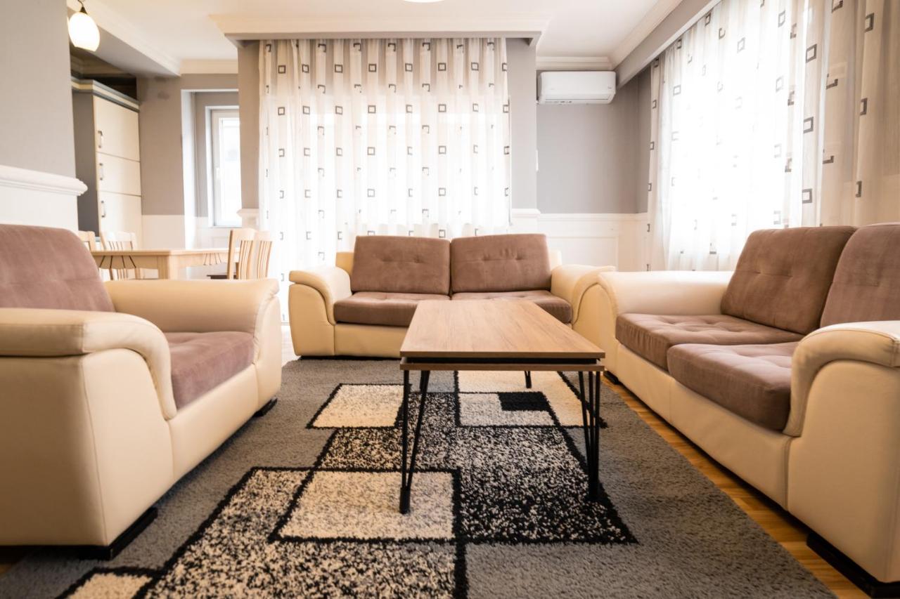 Cedartree Prishtina Lejlighed Pristina Eksteriør billede