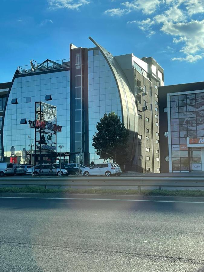 Cedartree Prishtina Lejlighed Pristina Eksteriør billede